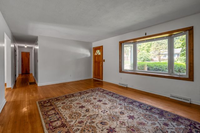 213 Eastway Drive, Richmond, KY 40475