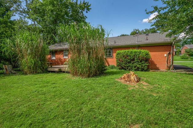 213 Eastway Drive, Richmond, KY 40475