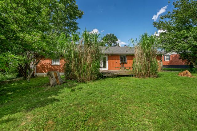 213 Eastway Drive, Richmond, KY 40475