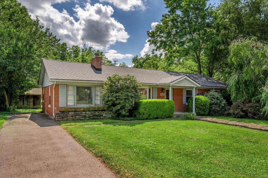 213 Eastway Drive, Richmond, KY 40475