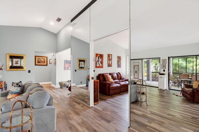 6839 Villas Drive S, Boca Raton, FL 33433