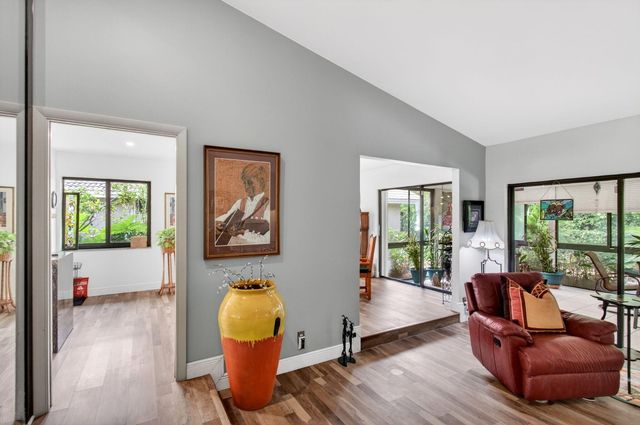 6839 Villas Drive S, Boca Raton, FL 33433