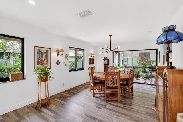 6839 Villas Drive S, Boca Raton, FL 33433