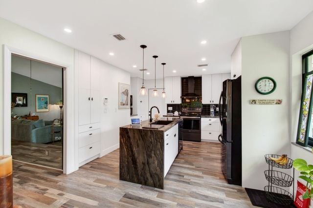 6839 Villas Drive S, Boca Raton, FL 33433