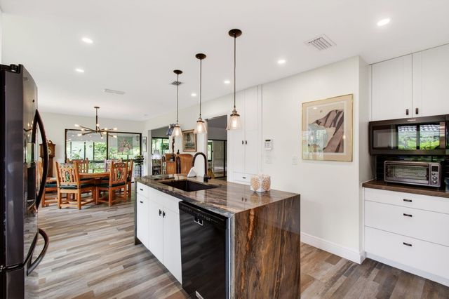 6839 Villas Drive S, Boca Raton, FL 33433