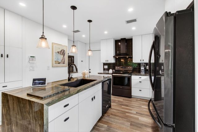 6839 Villas Drive S, Boca Raton, FL 33433