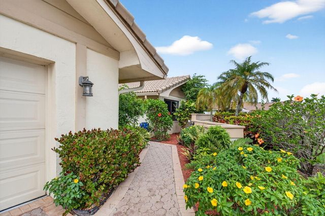 6839 Villas Drive S, Boca Raton, FL 33433
