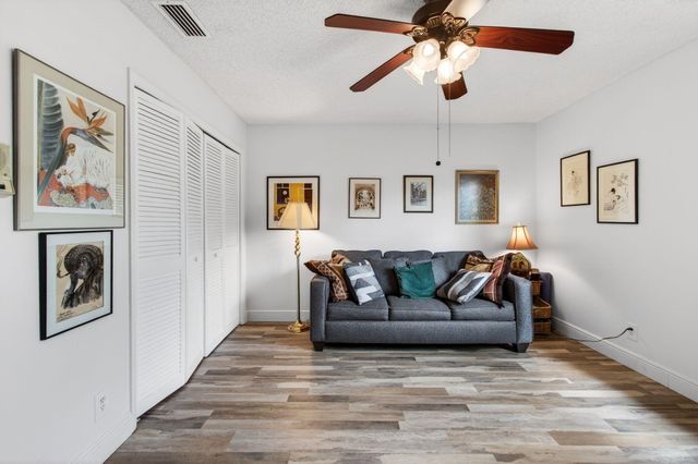 6839 Villas Drive S, Boca Raton, FL 33433