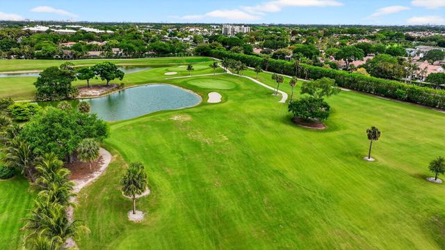 6839 Villas Drive S, Boca Raton, FL 33433