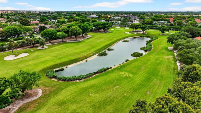 6839 Villas Drive S, Boca Raton, FL 33433