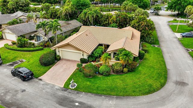 6839 Villas Drive S, Boca Raton, FL 33433