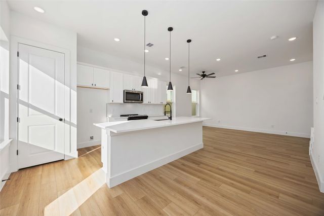 1466 Ferguson Way A, Houston, TX 77088