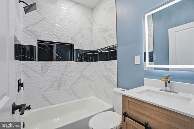 621 DURFOR ST, Philadelphia, PA 19148