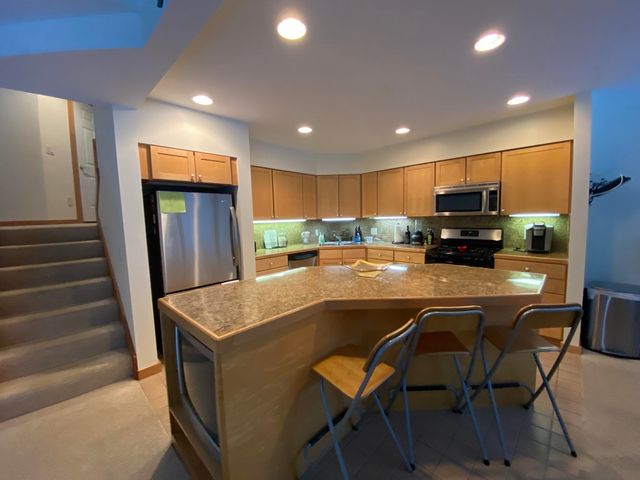 19B Kingswood Road, Dover, VT 05356