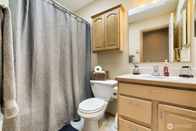 1008 R Street NW, Auburn, WA 98001