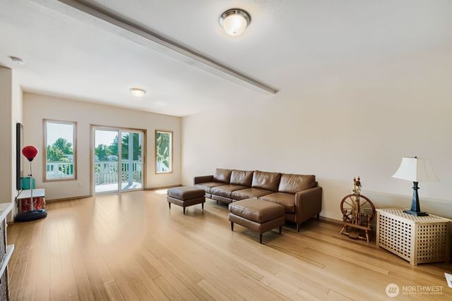 1008 R Street NW, Auburn, WA 98001