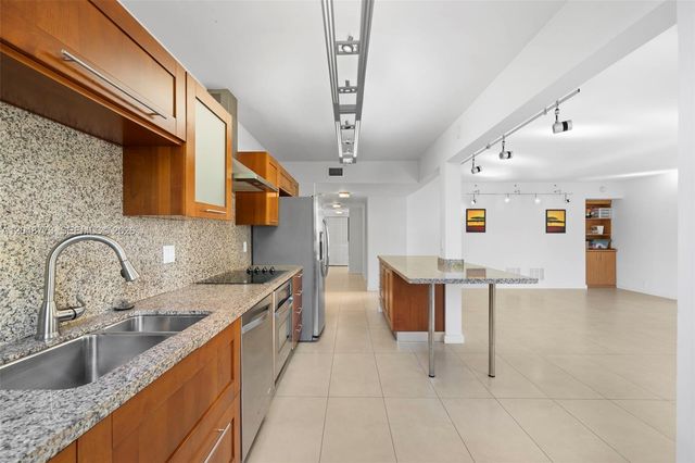 181 Crandon Blvd 301, Key Biscayne, FL 33149