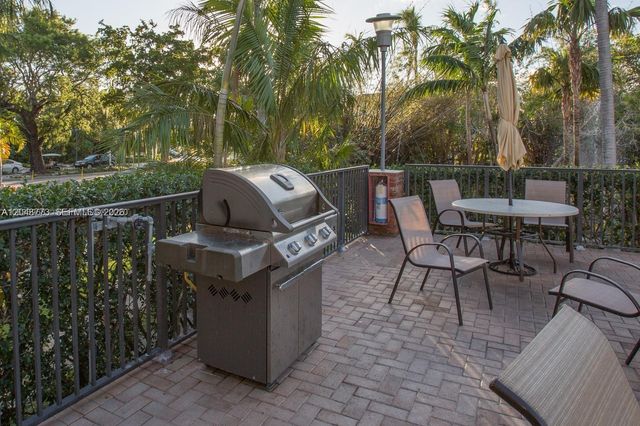 181 Crandon Blvd 301, Key Biscayne, FL 33149