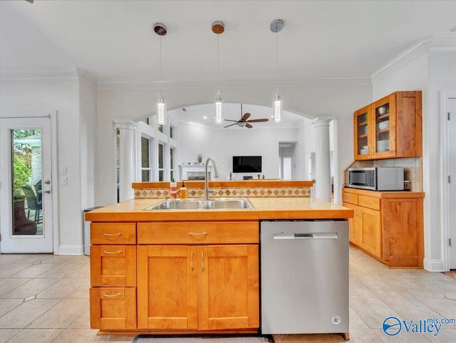 222 Lee Bowden Drive, Huntsville, AL 35806