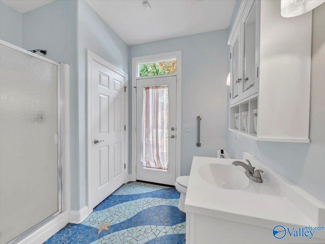 222 Lee Bowden Drive, Huntsville, AL 35806