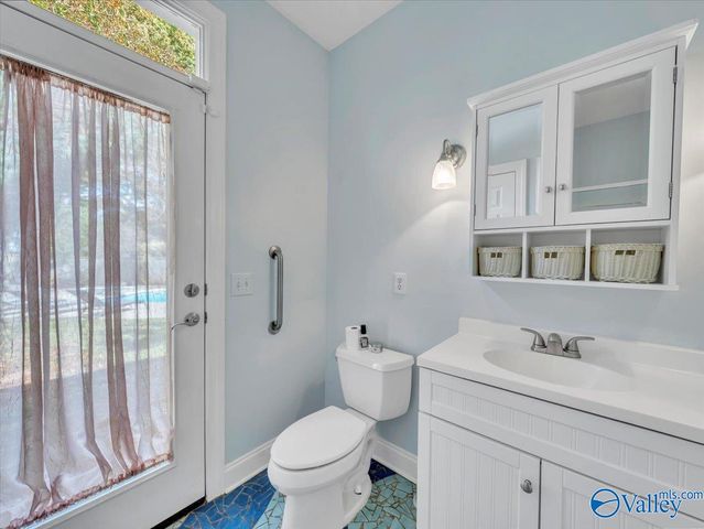 222 Lee Bowden Drive, Huntsville, AL 35806