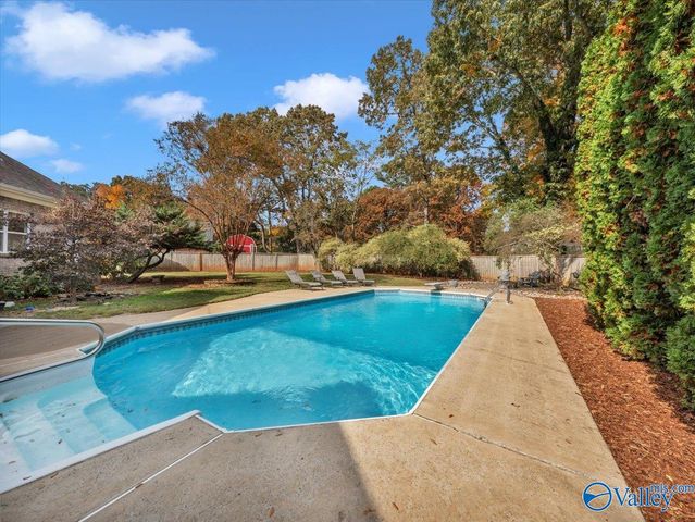 222 Lee Bowden Drive, Huntsville, AL 35806