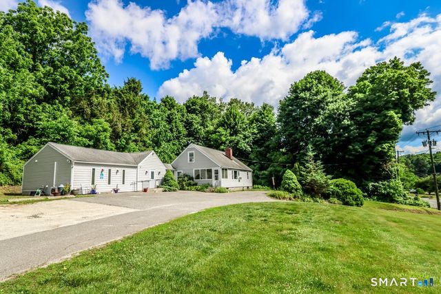121 Litchfield Road, New Milford, CT 06776