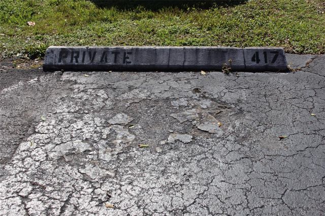 7208 Fairway Dr I8, Miami Lakes, FL 33014