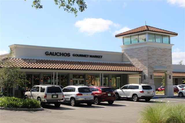 7208 Fairway Dr I8, Miami Lakes, FL 33014