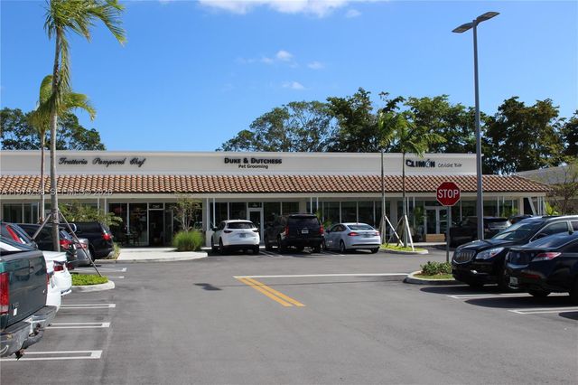 7208 Fairway Dr I8, Miami Lakes, FL 33014