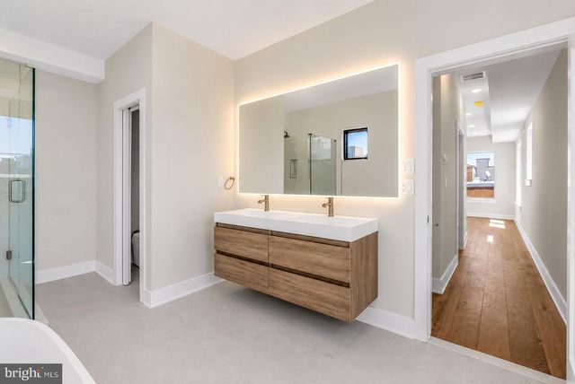 1338 S WOODSTOCK ST, Philadelphia, PA 19146