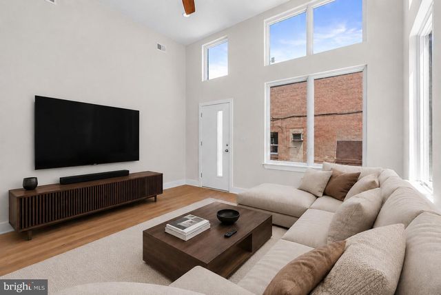 1338 S WOODSTOCK ST, Philadelphia, PA 19146