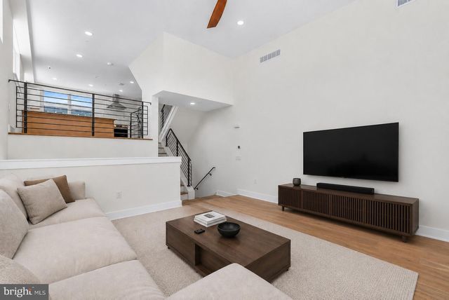 1338 S WOODSTOCK ST, Philadelphia, PA 19146