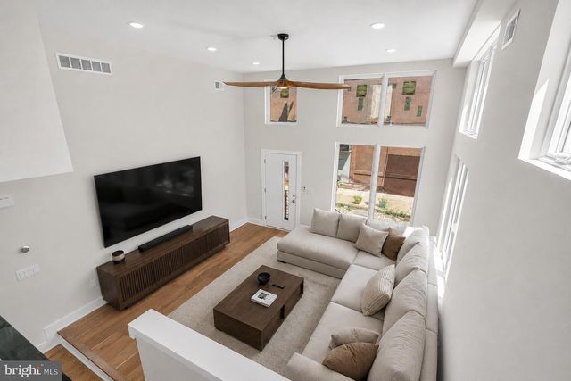 1338 S WOODSTOCK ST, Philadelphia, PA 19146