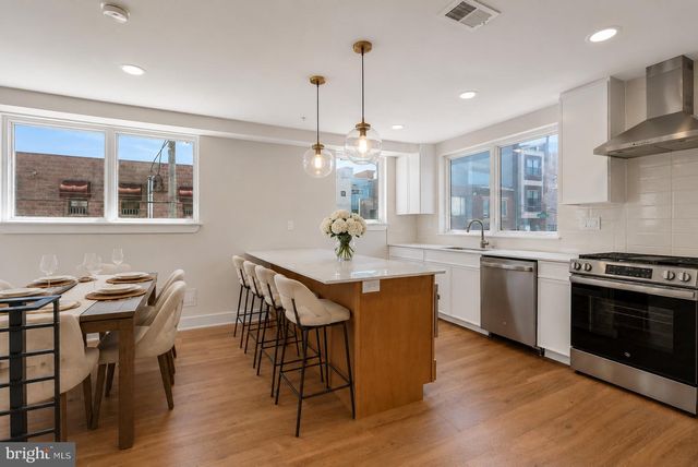 1338 S WOODSTOCK ST, Philadelphia, PA 19146