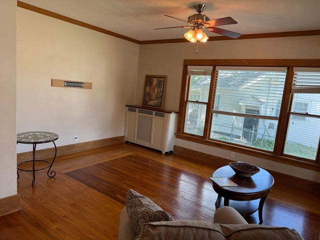 220 LINCOLN Avenue, Council Bluffs, IA 51503