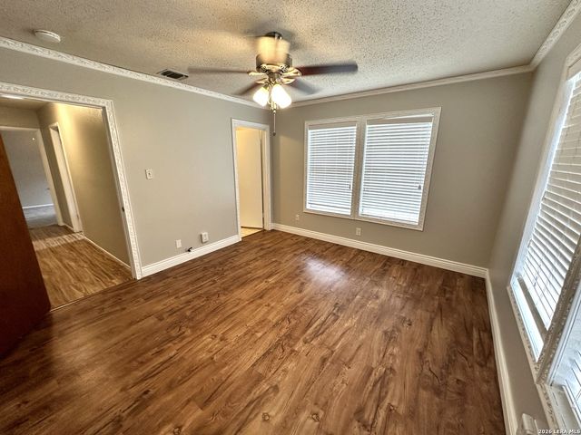 809 FLORENCE ST, Castroville, TX 78009