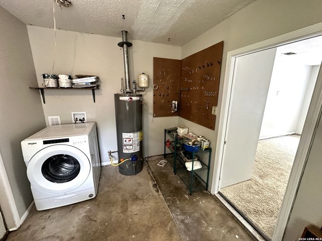809 FLORENCE ST, Castroville, TX 78009
