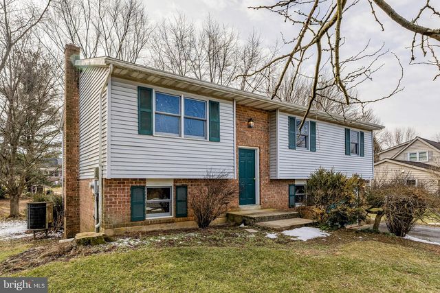 30 BUTTONWOOD DR, Lititz, PA 17543