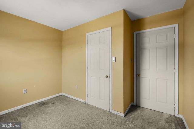 30 BUTTONWOOD DR, Lititz, PA 17543