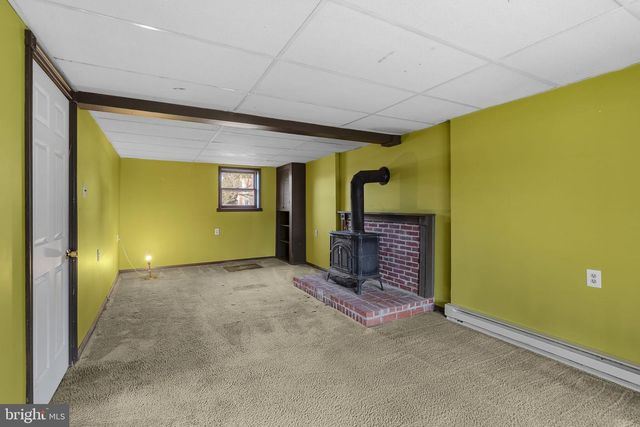 30 BUTTONWOOD DR, Lititz, PA 17543