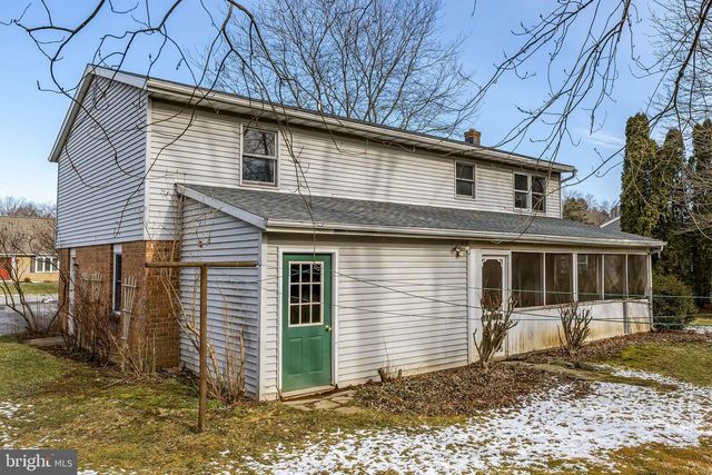 30 BUTTONWOOD DR, Lititz, PA 17543