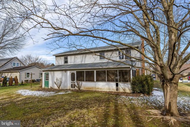 30 BUTTONWOOD DR, Lititz, PA 17543