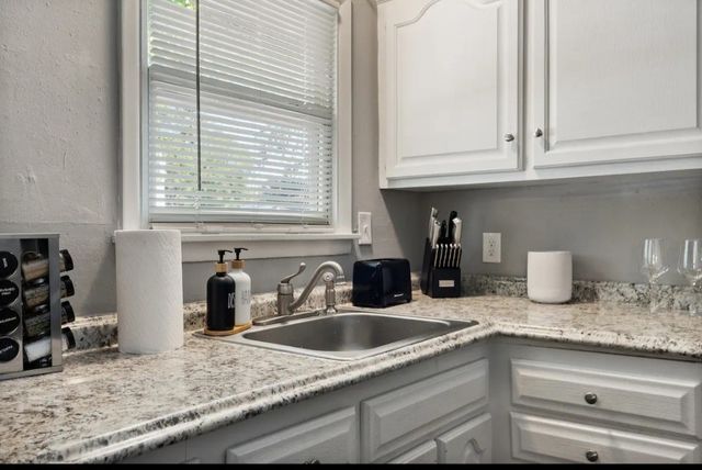 2720 Blyth Drive, Dallas, TX 75228