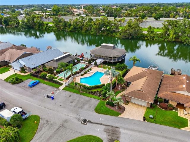 730 MARTINIQUE CIRCLE, Lakeland, FL 33803