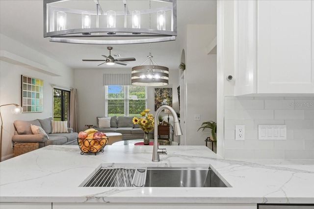 730 MARTINIQUE CIRCLE, Lakeland, FL 33803
