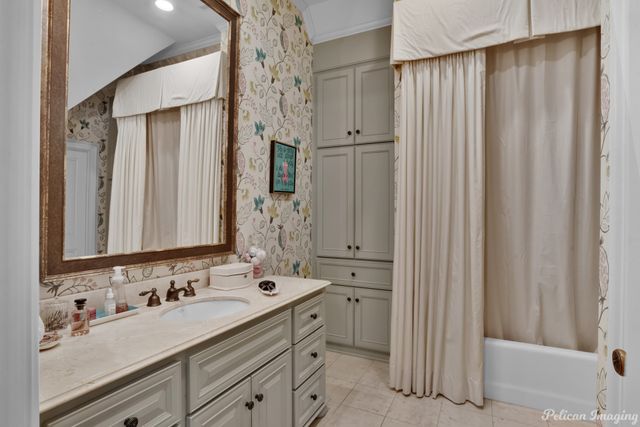 6606 Gilbert Drive, Shreveport, LA 71106