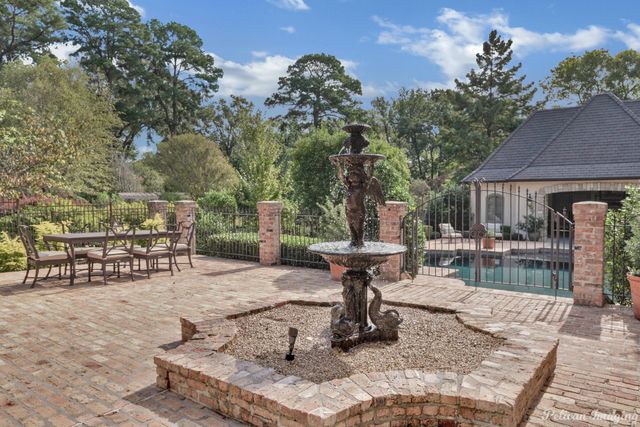 6606 Gilbert Drive, Shreveport, LA 71106