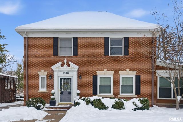 1330 29TH Street, Moline, IL 61265