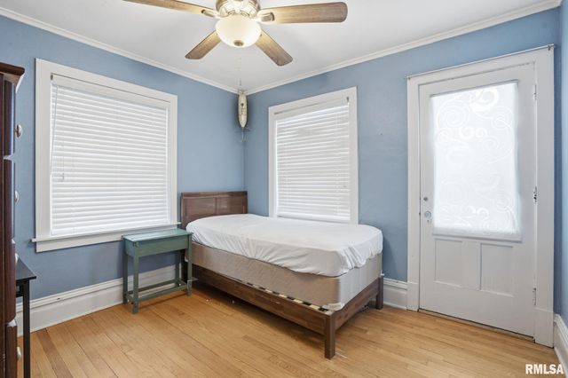 1330 29TH Street, Moline, IL 61265